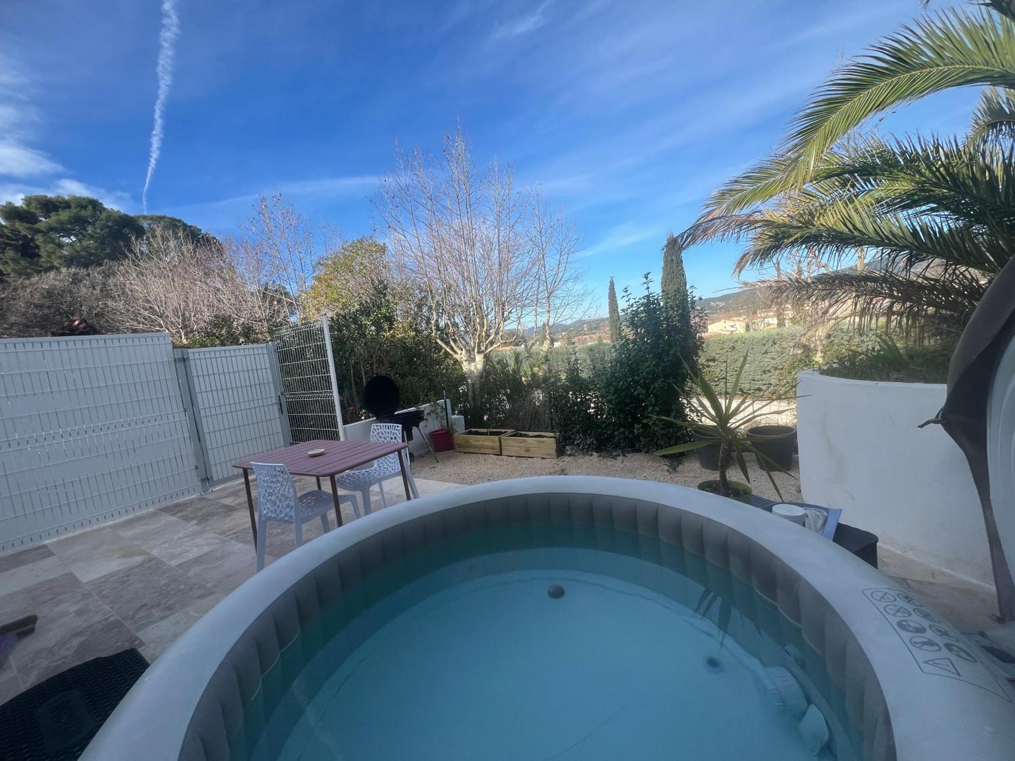Maison T2 Avec Jaccuzi Wifi Parking Saint-Cyr-sur-Mer Exterior foto