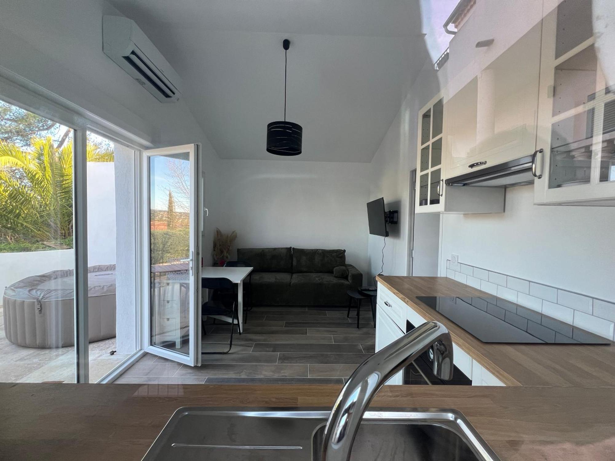 Maison T2 Avec Jaccuzi Wifi Parking Saint-Cyr-sur-Mer Exterior foto