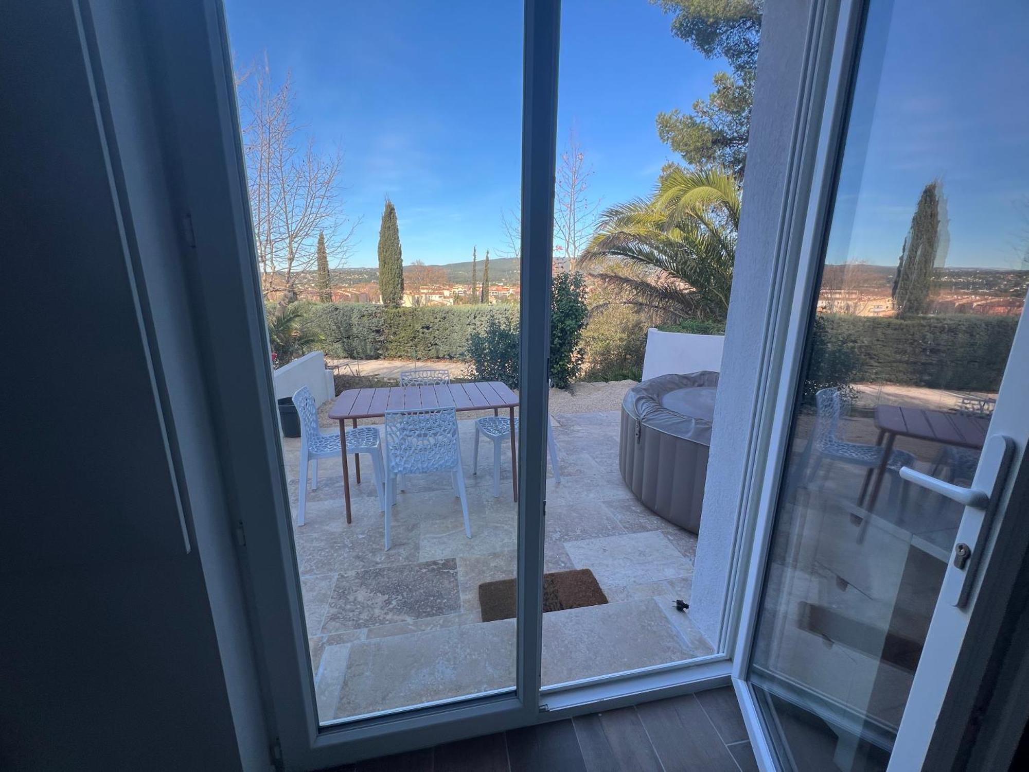 Maison T2 Avec Jaccuzi Wifi Parking Saint-Cyr-sur-Mer Exterior foto